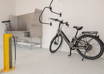 Cycle room